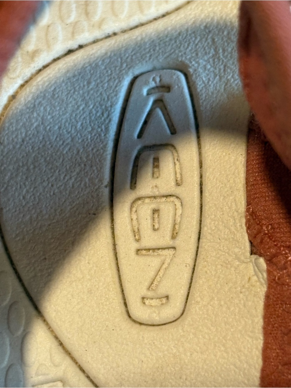 Keen Women's Rose Color Closed-Toe Sport Sandals w/ Velcro Straps size 7 - Picture 6 of 7
